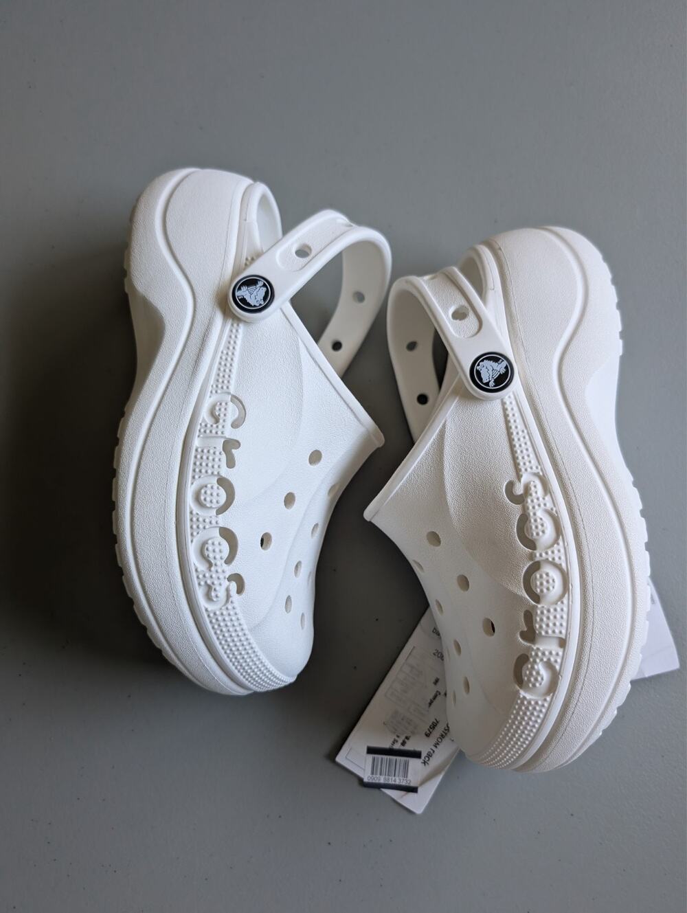 NWT Crocs Women's Baya Platform Clogs Size W4 White